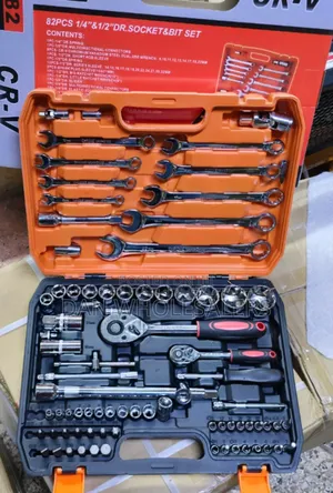 82pcs Mechanical Sockets Set