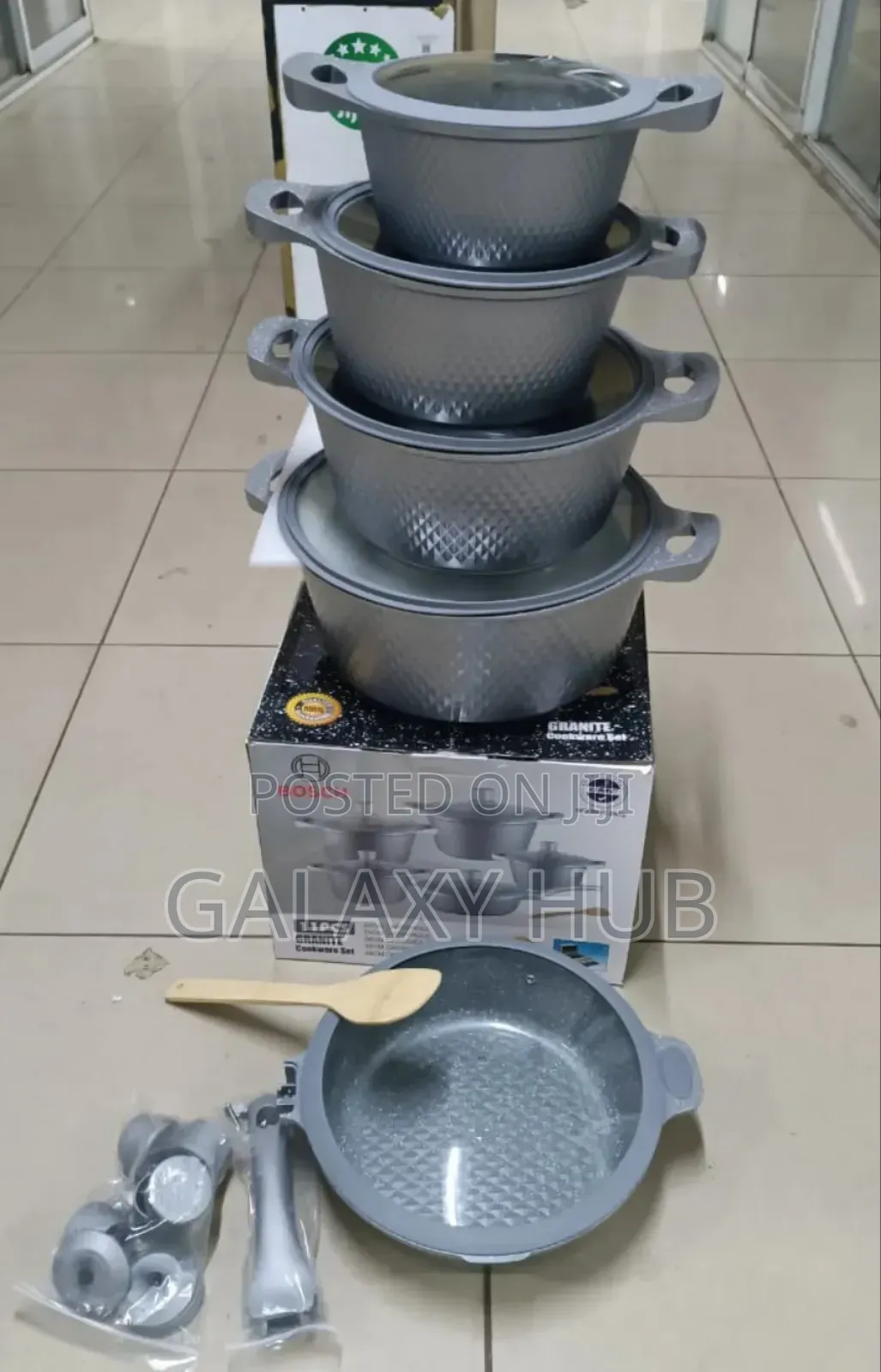 11pc Cookware With Silicone