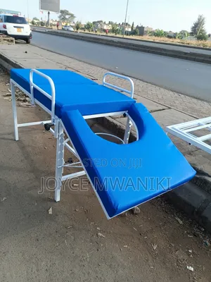 Delivery Bed, White and Blue 
