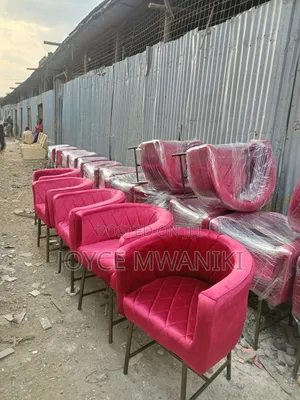 Styling Chairs or Vip Hotel Chairs, Red 