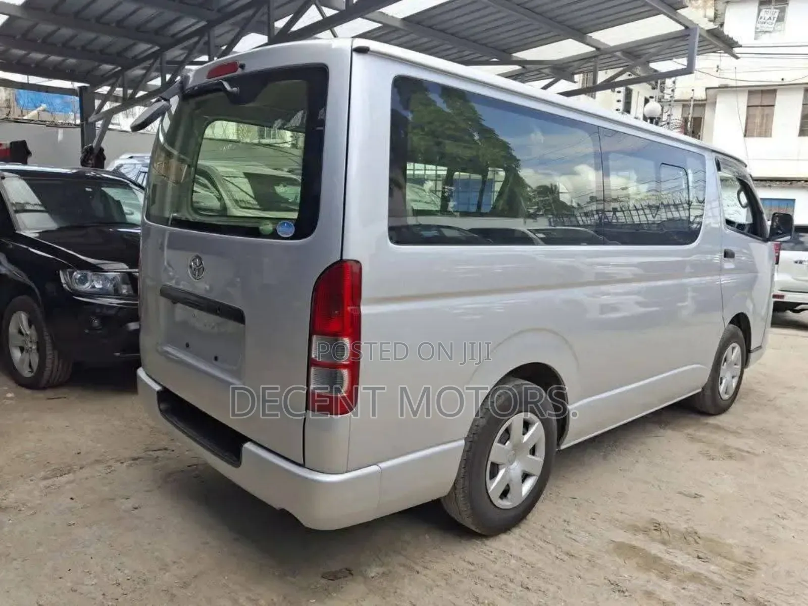 Toyota HiAce 2019 Silver