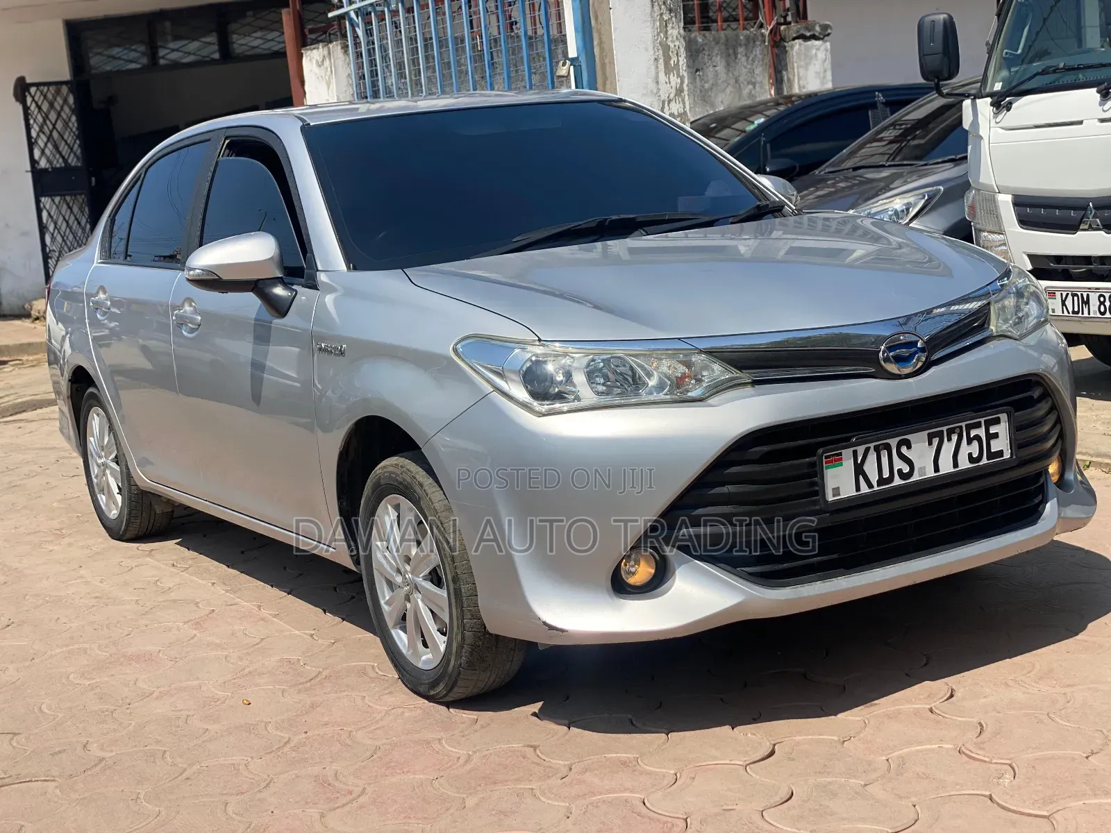 Toyota Axio 2017 Silver