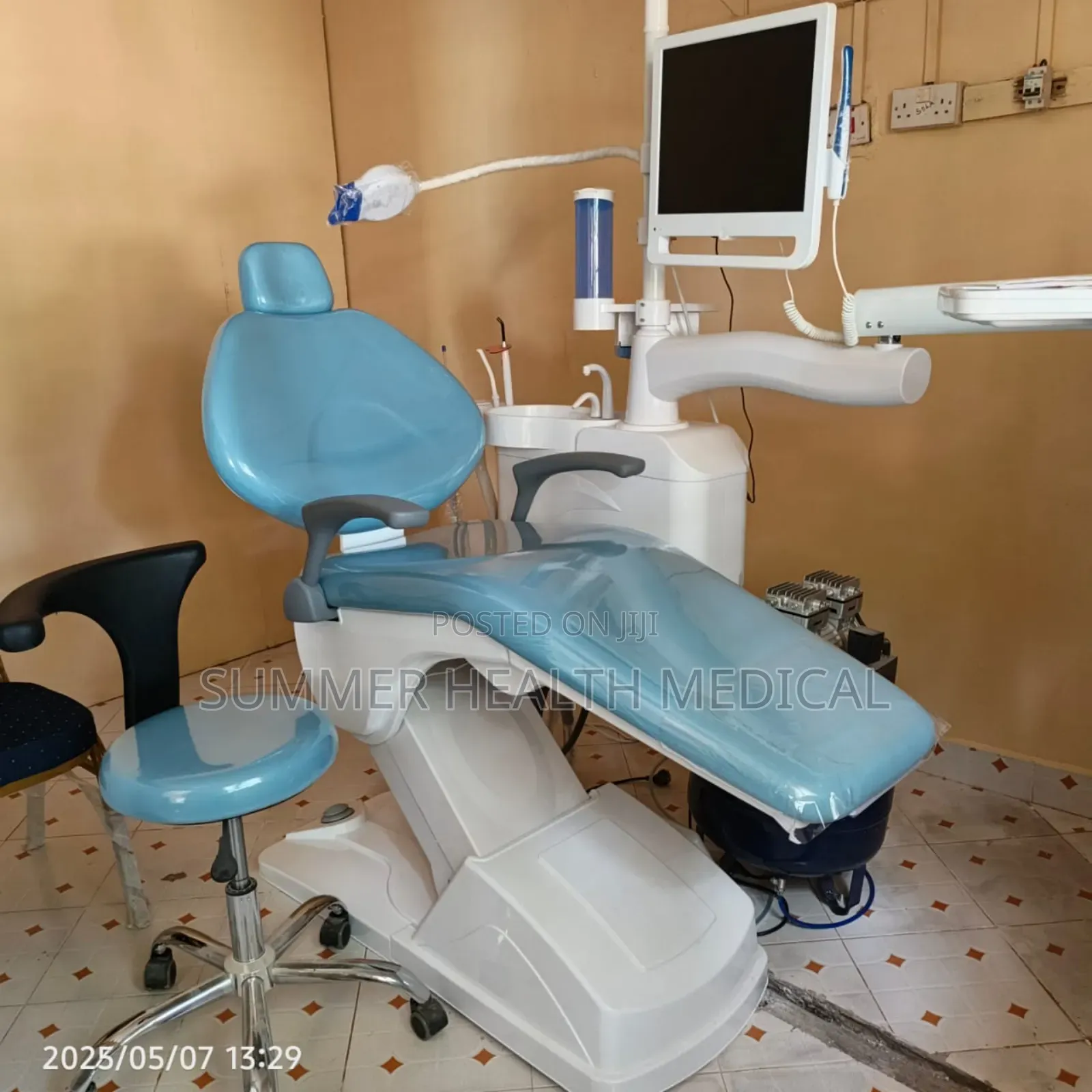 Complete Dental Chair With Compressor