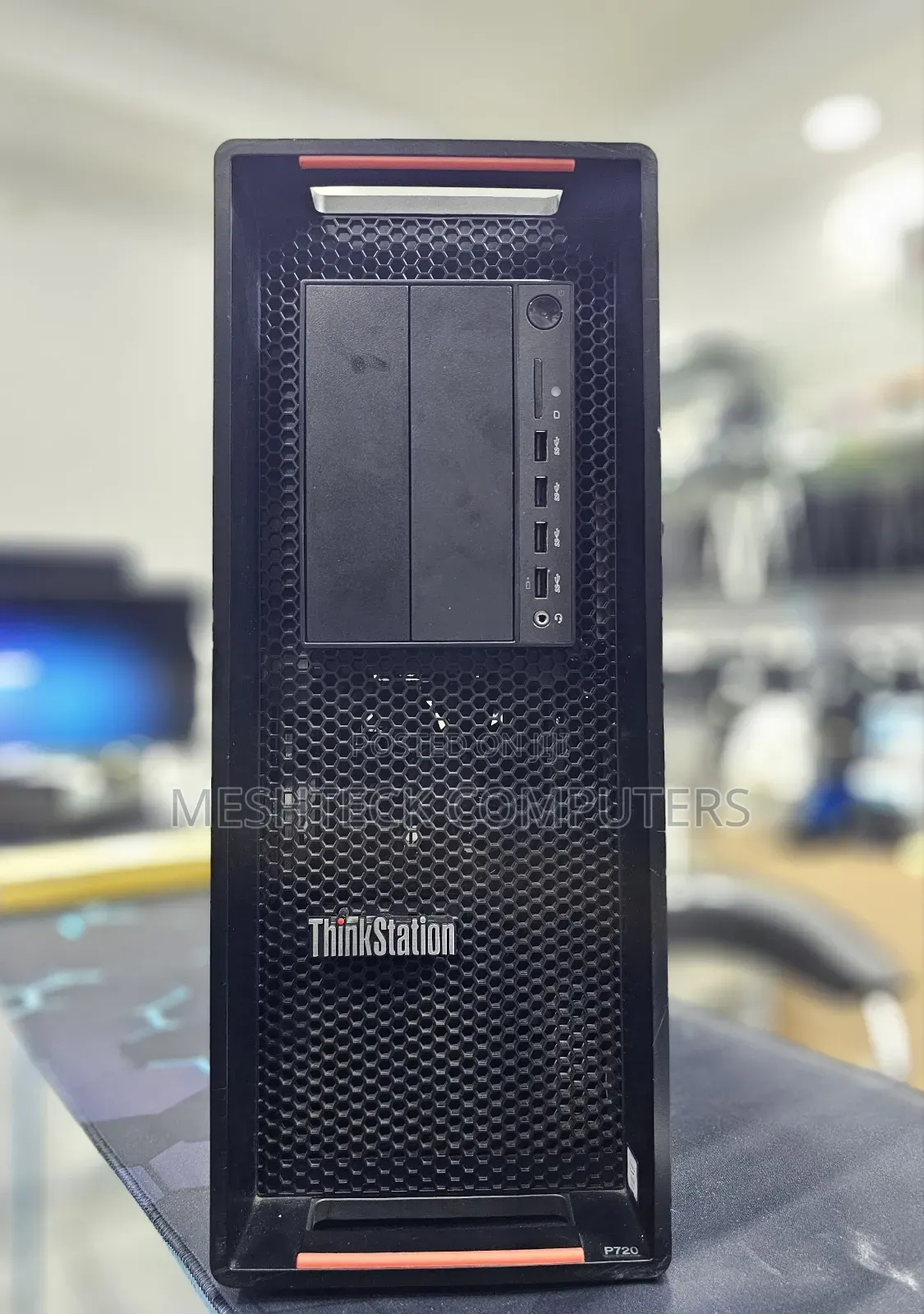 Desktop Computer Lenovo ThinkStation P720 32GB Intel Xeon SSD 1T