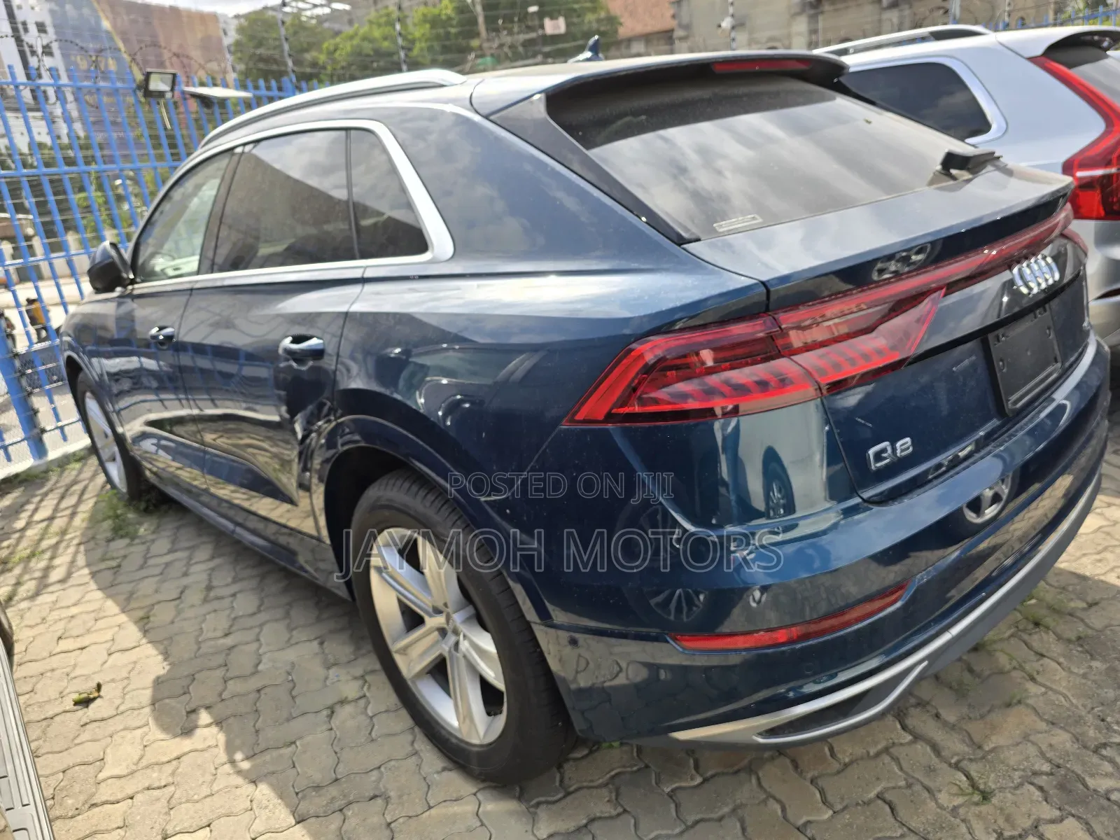 Audi Q8 2021 Blue