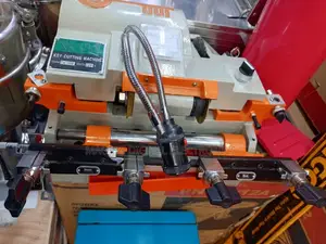Highly Available Medium Key Cutting Machine