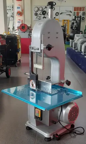 Bs-280 Milano Italia Table Meat Saw Capacity 200kgs Per Hour