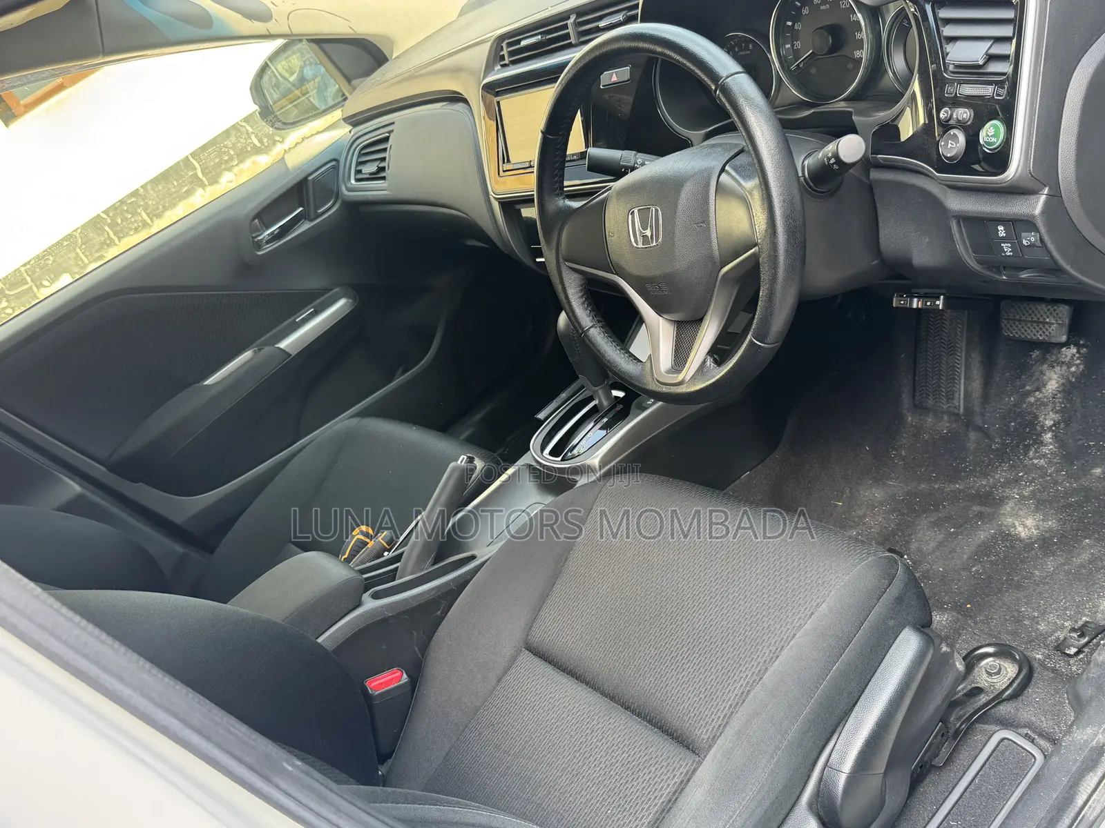 Honda Grace 2019 White