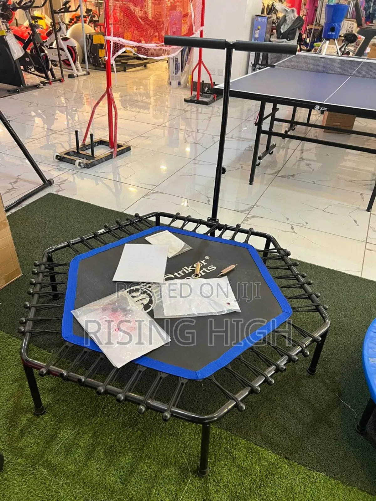 Foldable Trampoline With Handle for Adults