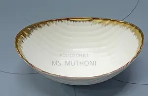 27cm(10.5") Oval Ceramic Serving Bowl With a Gold Effects*