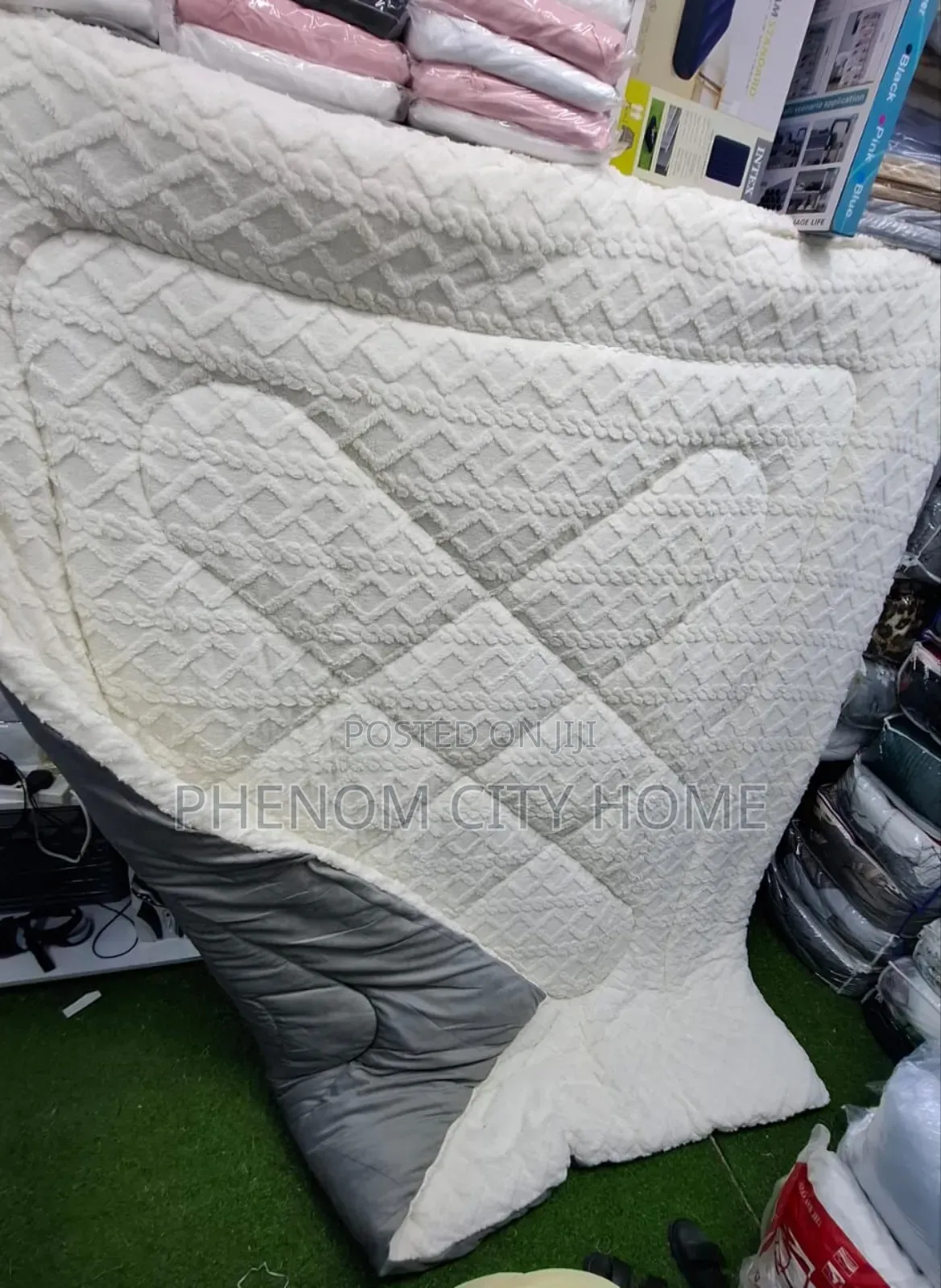Warm Heavy Sherpa Blanket Available