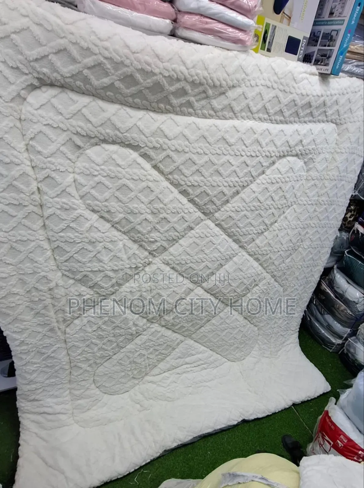 Warm Heavy Sherpa Blanket Available