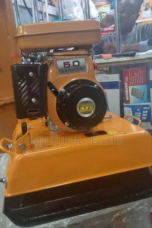 High Professional Floor Plate Compactor With Ey20 Engine