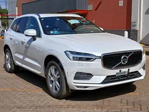 Volvo XC60 T5 Momentum AWD 2018 White