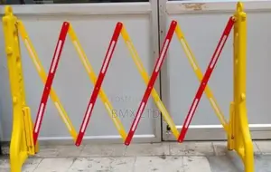 Portable Road Safety Expandable Barrier For Quick Set Up