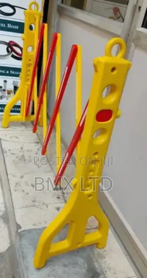 Heavy Duty Plastic Barrier For Construction Site Use
