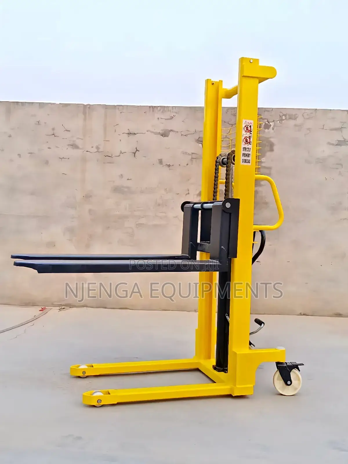 Warehouse Manual Stackers