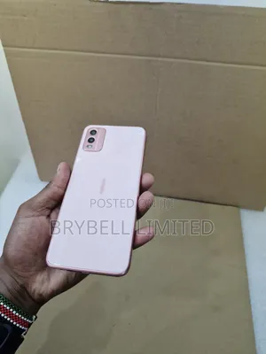 Nokia C32 128 GB Pink