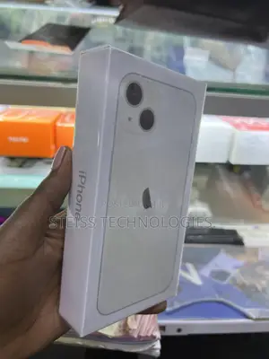 New Apple iPhone 13 128 GB White