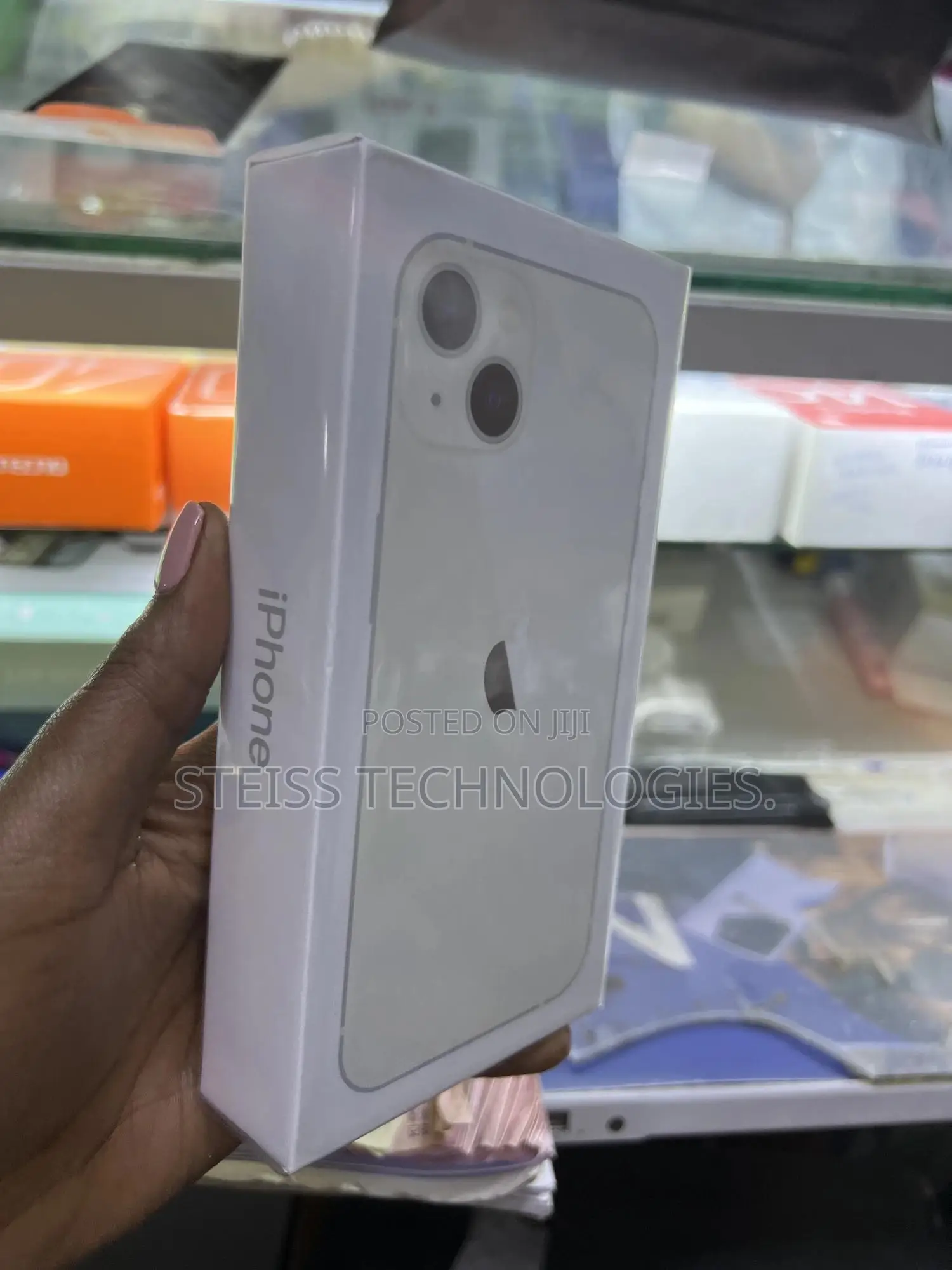 New Apple iPhone 13 128 GB White