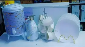 White Combo Set
Contains ⬇
6 White Cups 
6 White Plates