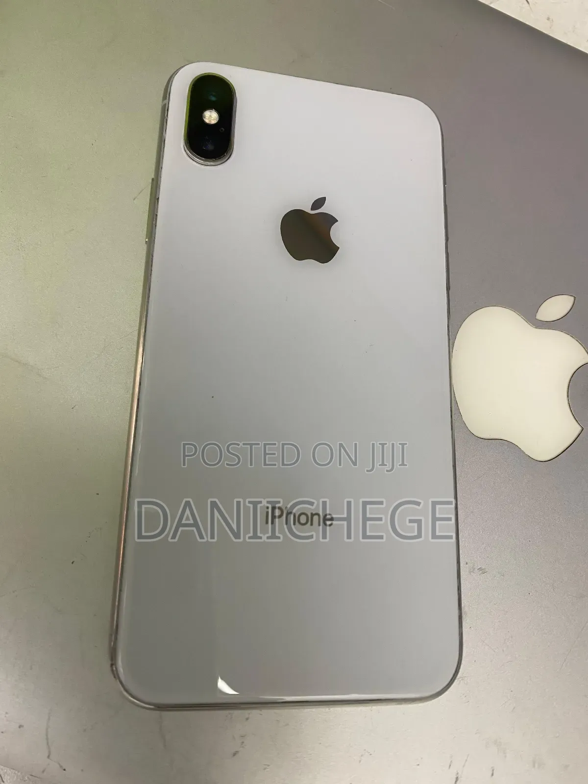 Apple iPhone X 256 GB White