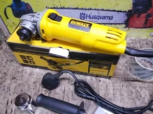 Dewalt Grinder / 900watts Dewalt Grinder