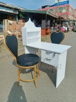 Manicure Set, With Love Leather Seats