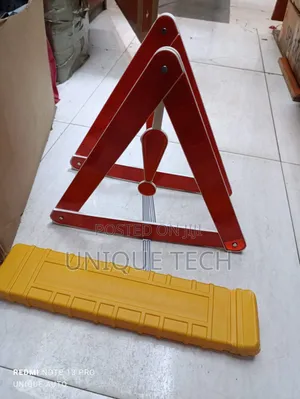 2pcs Foldable Emergency Car Warning Triangles
