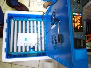 64 Eggs Incubator With an Automatic Turner