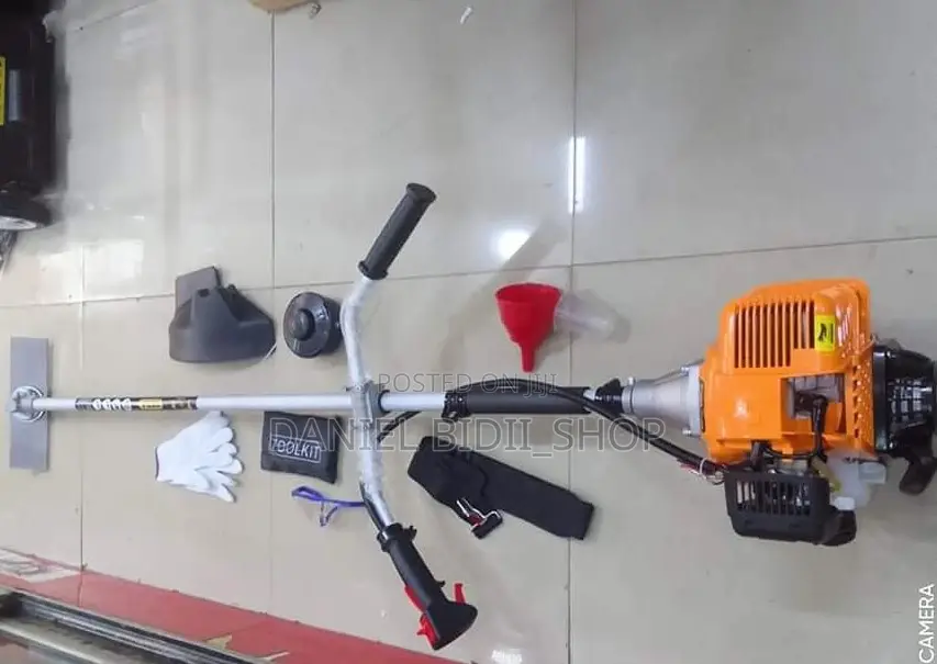 Dera Brush Cutters 
2 Stroke (42.7cc)