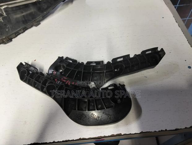 Toyota Axio Plumber Slide - main view