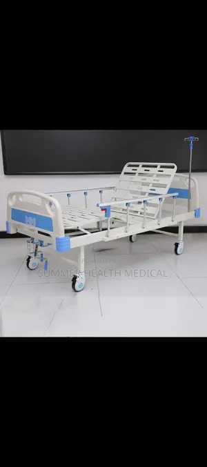 Double Crank Hospital Bed With Mattress