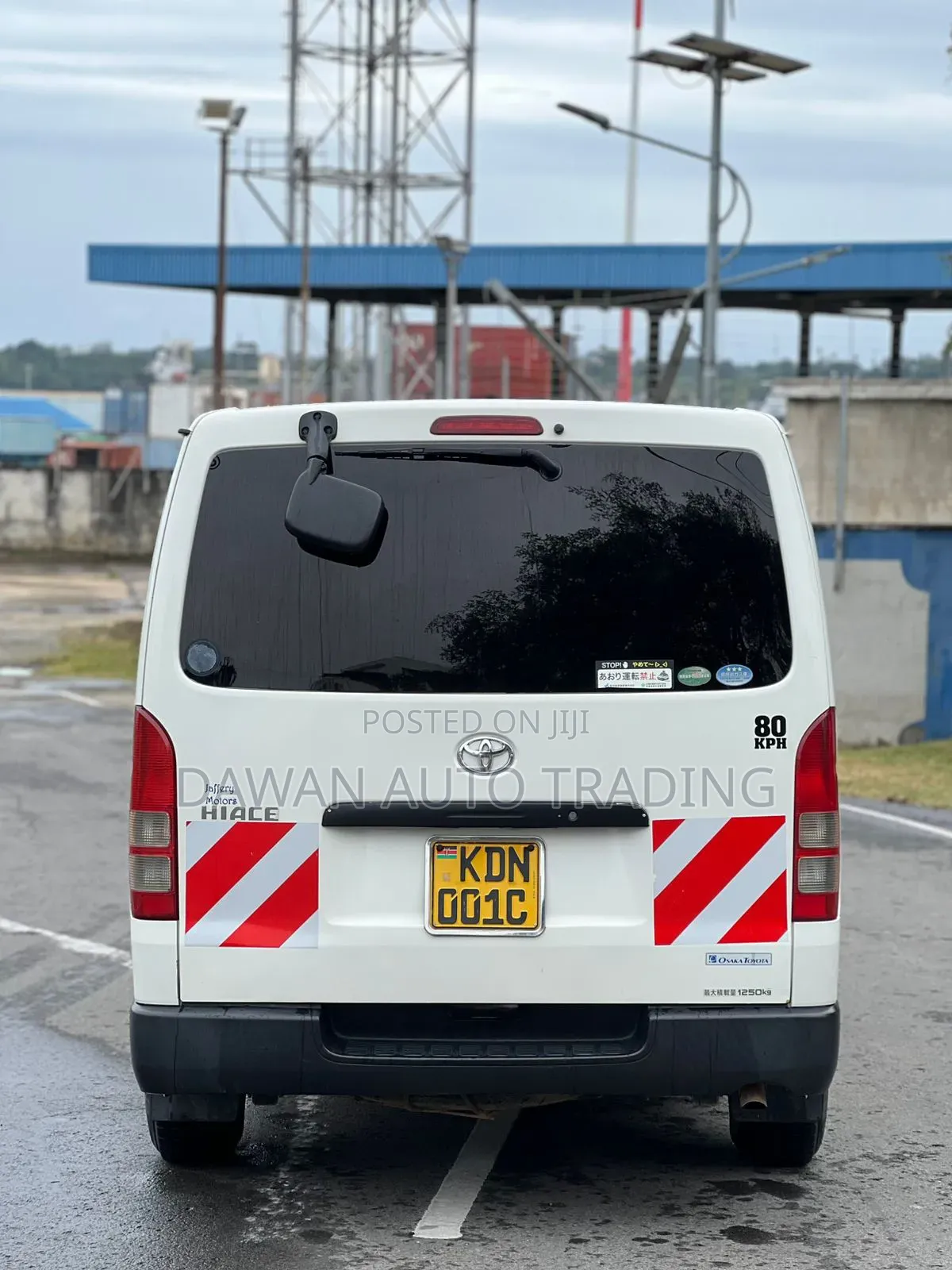 Toyota HiAce 2016 White
