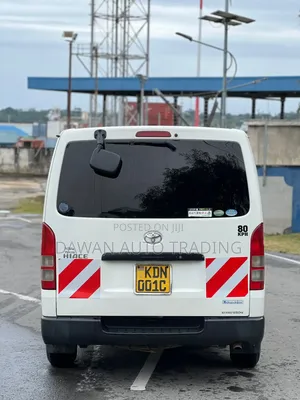 Toyota HiAce 2016 White