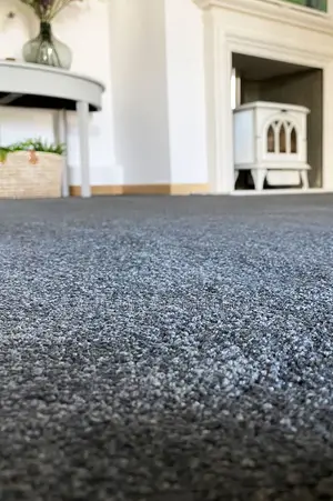 Delta Carpets – The Touch of Class Your Floor Deserves