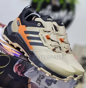 Super Terrex Sneakers