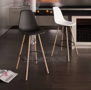 Pyramid Counter Stool, Modern Design (Black /White)