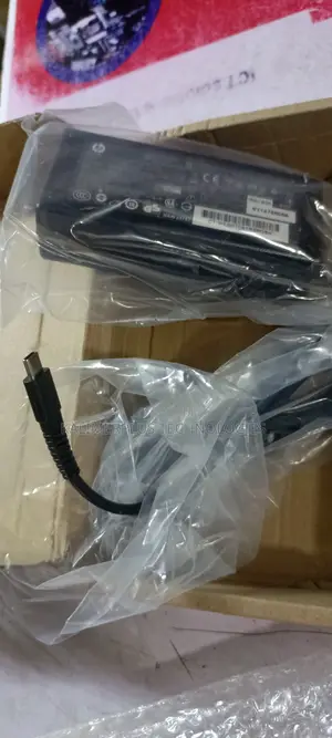 Hp Usb-C Type C Square Power Adapter 65w