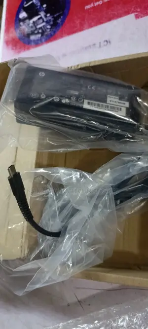 Hp Usb-C Type C Square Power Adapter 65w