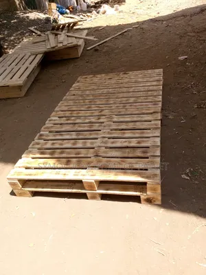 Simple Pallet Framed 4*6 Bed