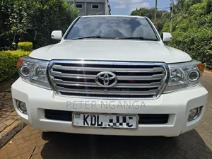 Toyota Land Cruiser 2015 White