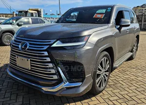 Lexus LX 2024 Gold