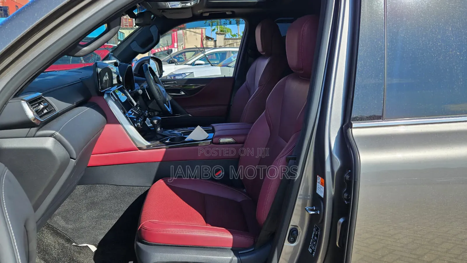 Lexus LX 2024 Gold