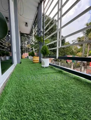 Lengthy Balcony Green Artificial Grass Carpet