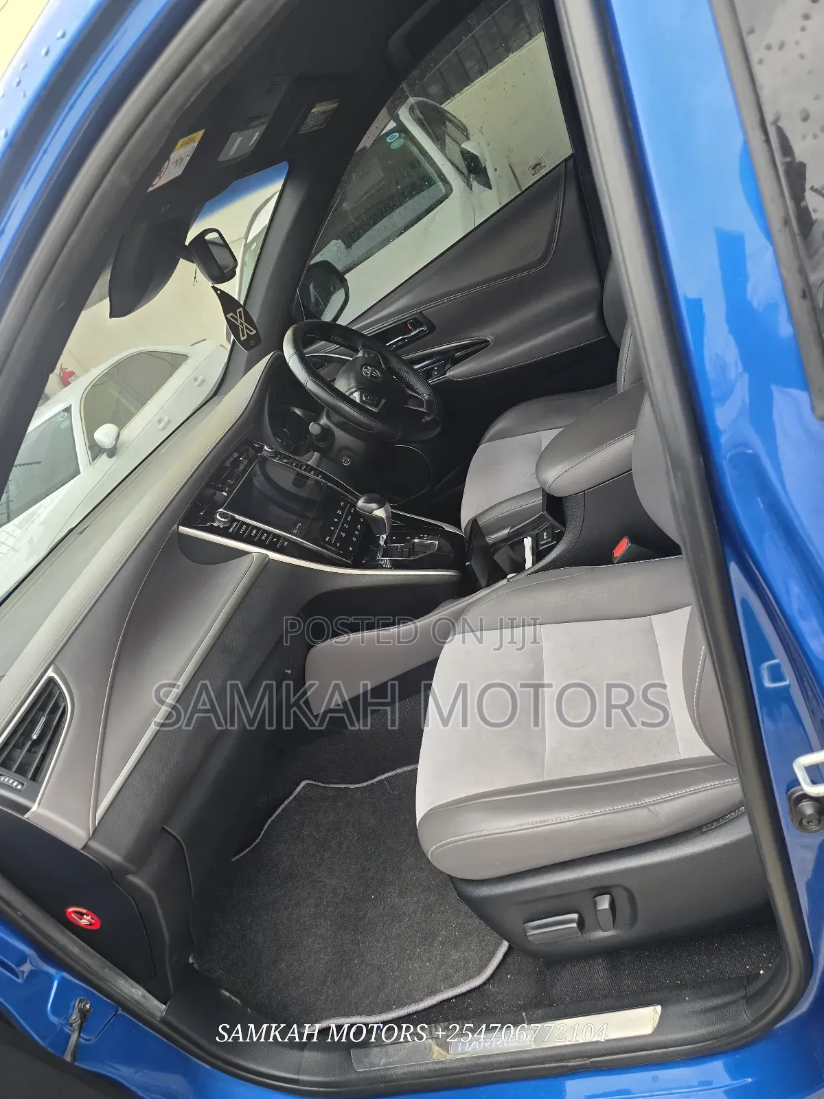 Toyota Harrier 2016 Blue