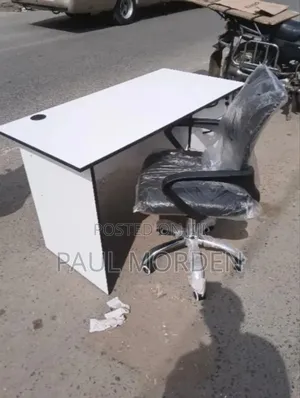 Minimalist Office Desk and Chair