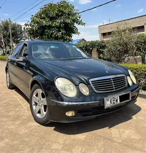 Mercedes-Benz E350 Base 4Matic Sedan AWD (3.5L 6cyl 5A) 2006 Black