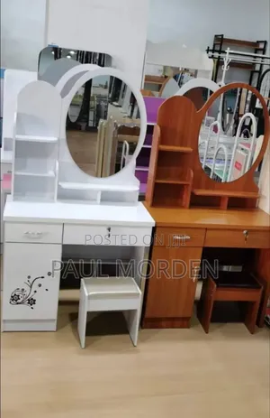 Vanity Dressers With Stool Stand (White)