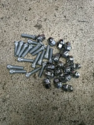 Ford Ranger Studs Nuts